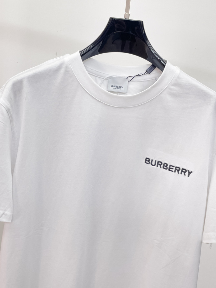 絶対欲しい！2026 バーバリー 新作 半袖Tシャツ 偽物