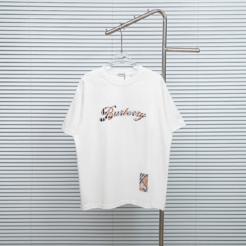 使い勝手良 2026 バーバリー 新作 半袖Tシャツ コピー
