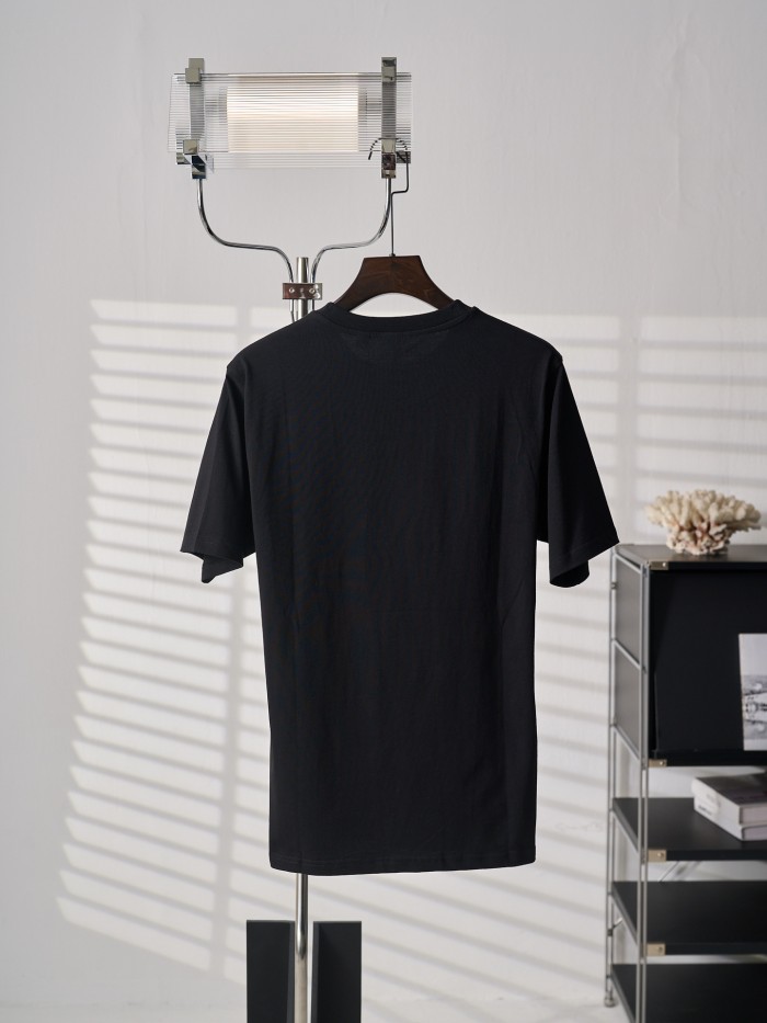 ☆超人気☆ 2026 バーバリー 新作 半袖Tシャツ 偽物