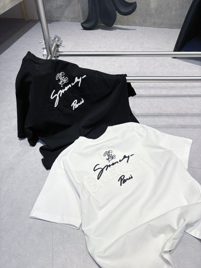 送料込 2026 ジバンシー 新作 半袖Tシャツ コピー  2色