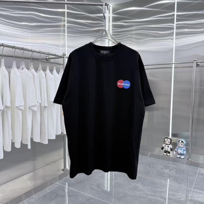 激安価格！ 2026 バレンシアガ 新作 半袖Tシャツ コピー