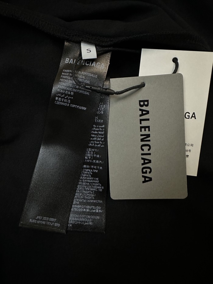 すぐ届く 2026 バレンシアガ 新作 半袖Tシャツ 偽物
