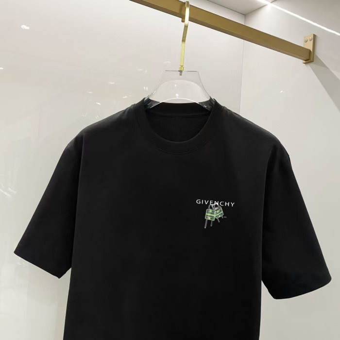 完売前に！ 2026 ジバンシー 新作 半袖Tシャツ コピー 2色
