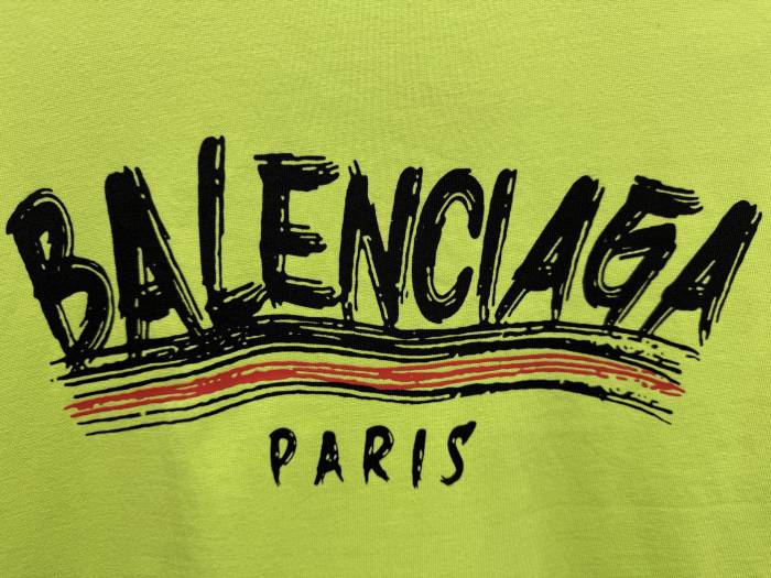 肌触り最高な 2026 バレンシアガ 新作 半袖Tシャツ コピー