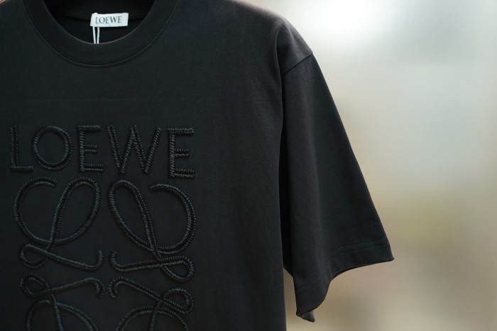 完売必至 2026 ロエベ 新作 半袖Tシャツ スーパーコピー