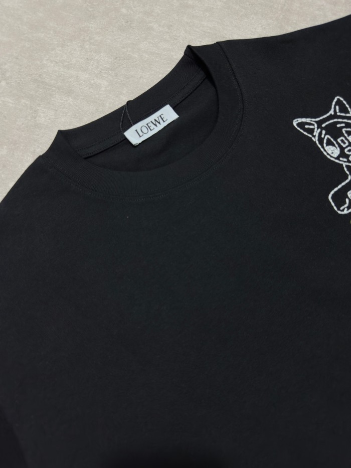 超希少！2026 ロエベ 新作 半袖Tシャツ 偽物