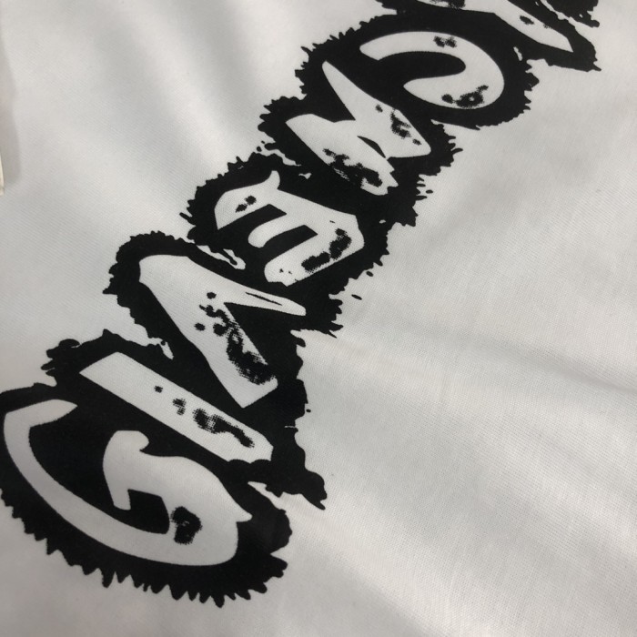 最安値挑戦 2026 ジバンシー 新作 半袖Tシャツ コピー