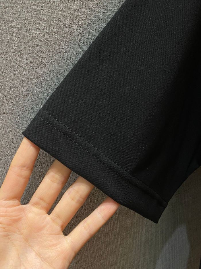 累積売上総額第１位！2026 ロエベ 新作 半袖Tシャツ 偽物