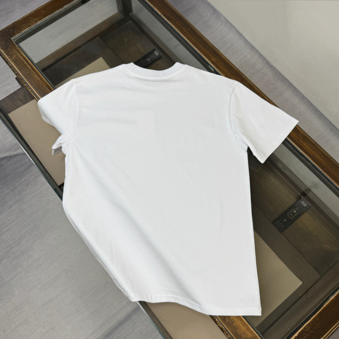 即発送！ 2026 バレンシアガ 新作 半袖Tシャツ 偽物