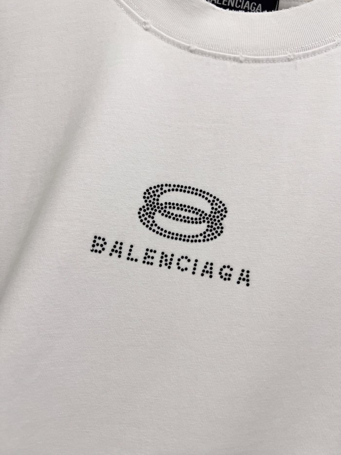 完売必至 2026 バレンシアガ 新作 半袖Tシャツ コピー