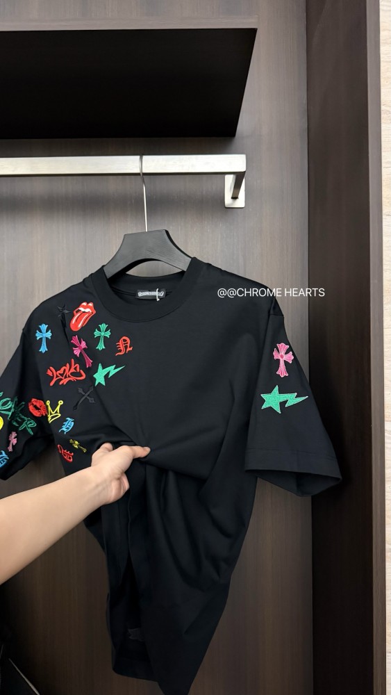 高品質 2026 クロムハーツ 新作 半袖Tシャツ 偽物