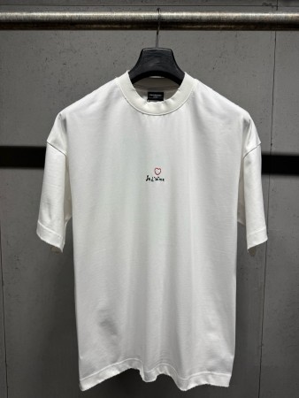人気爆発☆ 2026 バレンシアガ 新作 半袖Tシャツ スーパーコピー