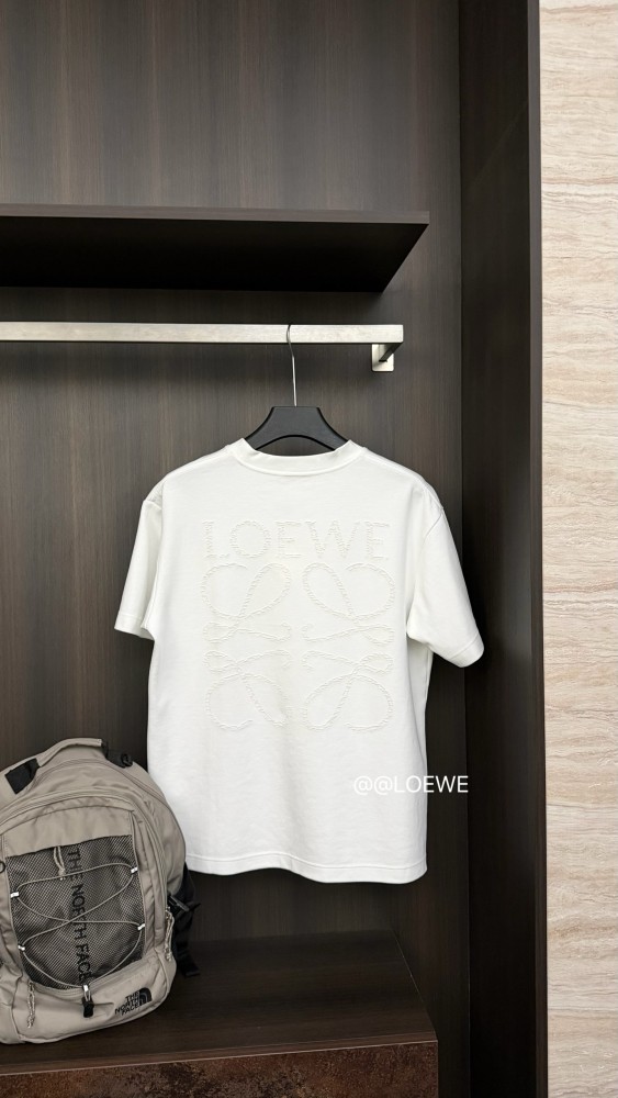 注目度抜群！2026 ロエベ 新作 半袖Tシャツ コピー