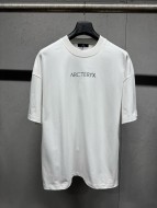 世界中で大人気♪ 2026 アークテリクス 新作 半袖Tシャツ 偽物