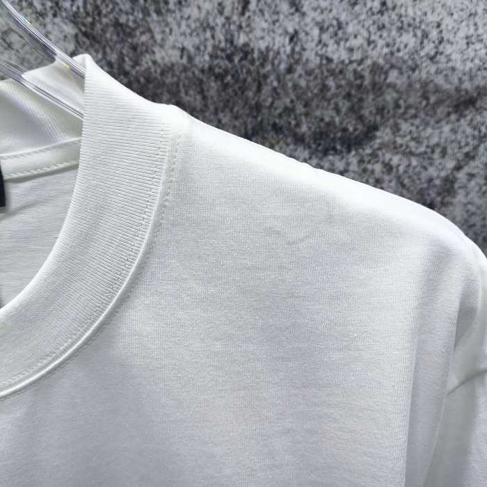 おすすめ 2026 ロエベ 新作 半袖Tシャツ スーパーコピー