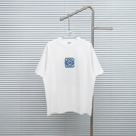 絶対欲しい！2026 ロエベ 新作 半袖Tシャツ スーパーコピー