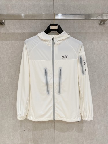 使い勝手良 2026 アークテリクス 新作 日焼け止め服 コピー
