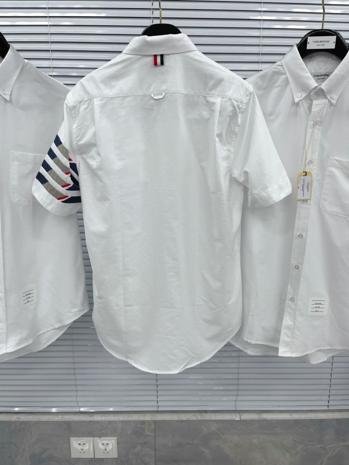 最安値挑戦 2026 トム·ブラウン 新作 半袖Tシャツ スーパーコピー
