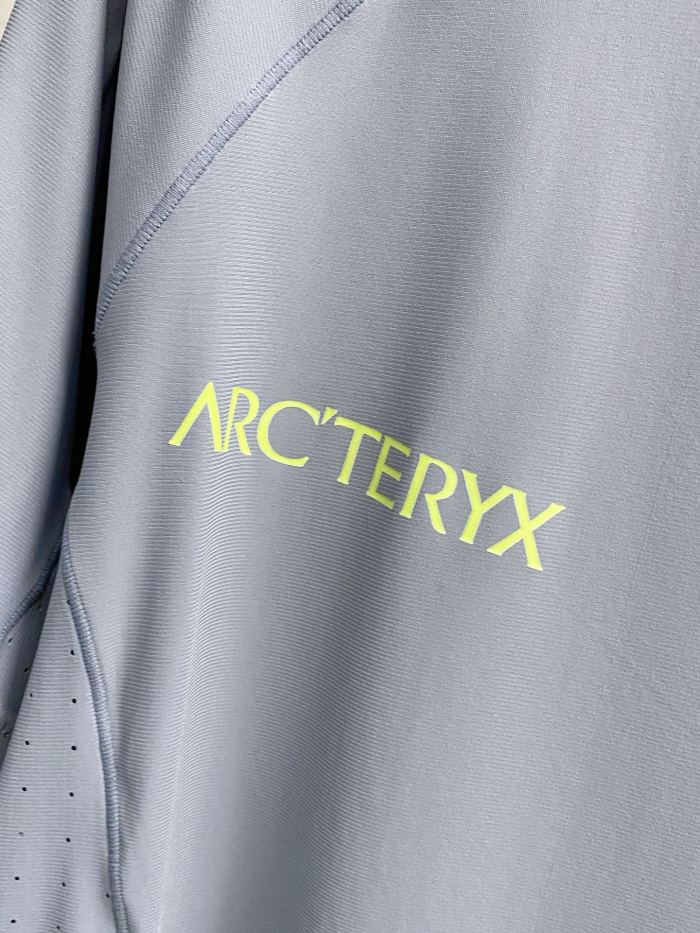 定番人気！2026 アークテリクス 新作 半袖Tシャツ 偽物