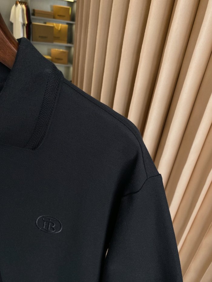 人気急上昇  2026 トム·ブラウン 新作 半袖Tシャツ 偽物