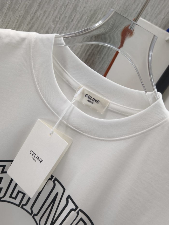 注目度抜群！2026 セリーヌ 新作 半袖Tシャツ コピー