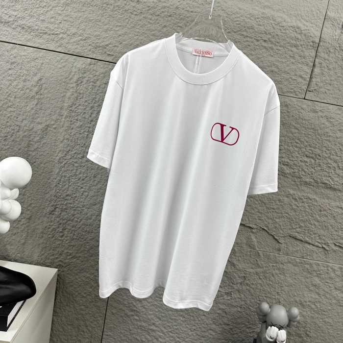 希少♪限定 2026 ヴァレンティノ 新作 半袖Tシャツ スーパーコピー