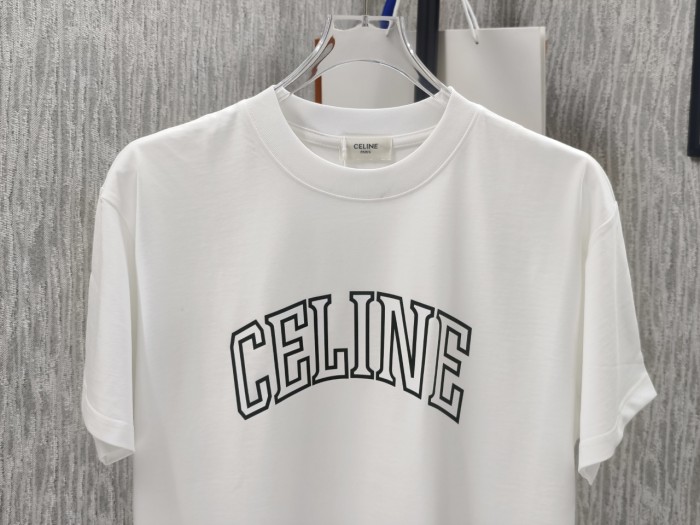 注目度抜群！2026 セリーヌ 新作 半袖Tシャツ コピー