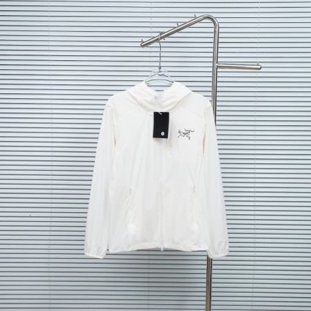 ★日本!!人気！2026 アークテリクス 新作 日焼け止め服 スーパーコピー