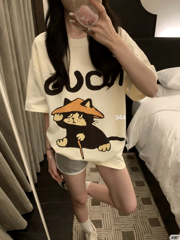 絶対欲しい！ 2026 グッチ 新作 半袖Tシャツ 偽物