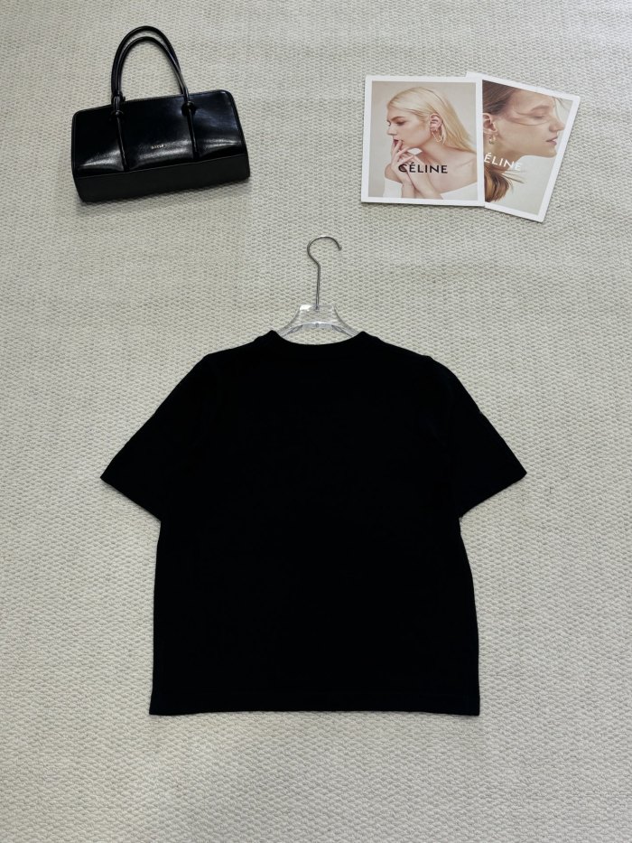 世界中で大人気♪ 2026 シャネル 新作 半袖Tシャツ 偽物