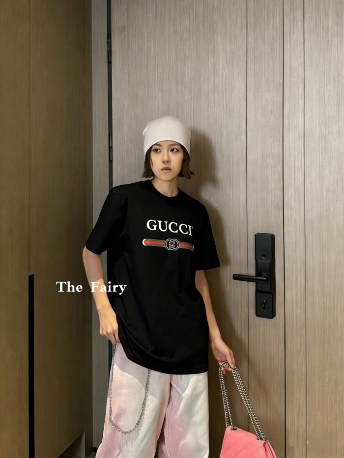最安値挑戦  2026 グッチ 新作 半袖Tシャツ 偽物