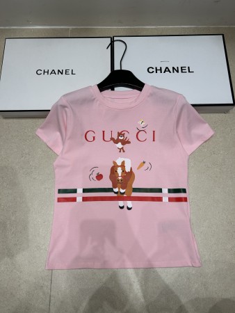 激安価格！ 2026 グッチ 新作 半袖Tシャツ 偽物  3色