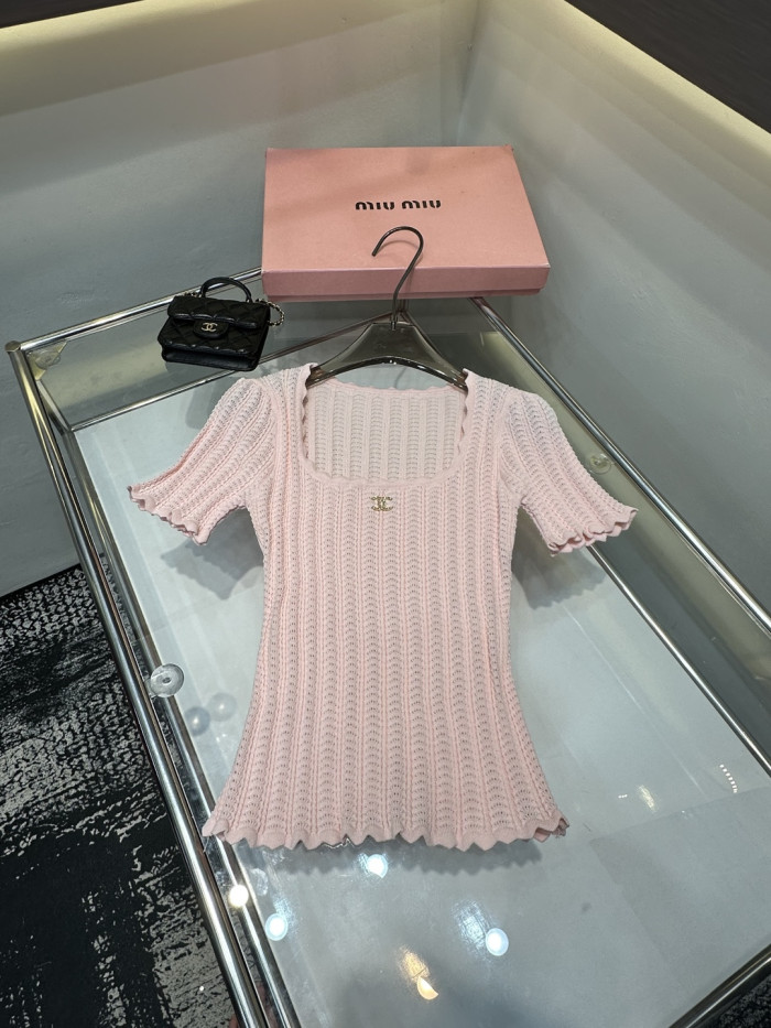 完売必至 ★ 2026 シャネル 新作 半袖Tシャツ スーパーコピー 3色