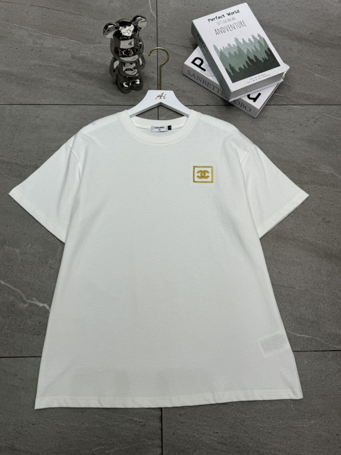 激安価格！2026 シャネル 新作 半袖Tシャツ 偽物