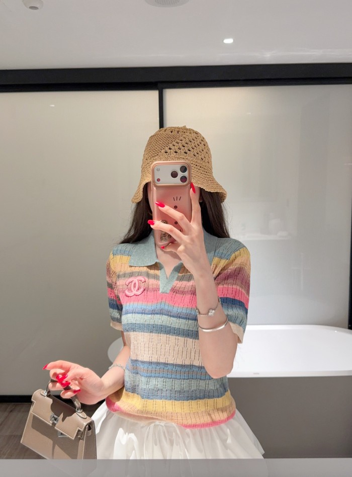 使い勝手良 2026 シャネル 新作 半袖Tシャツ 偽物