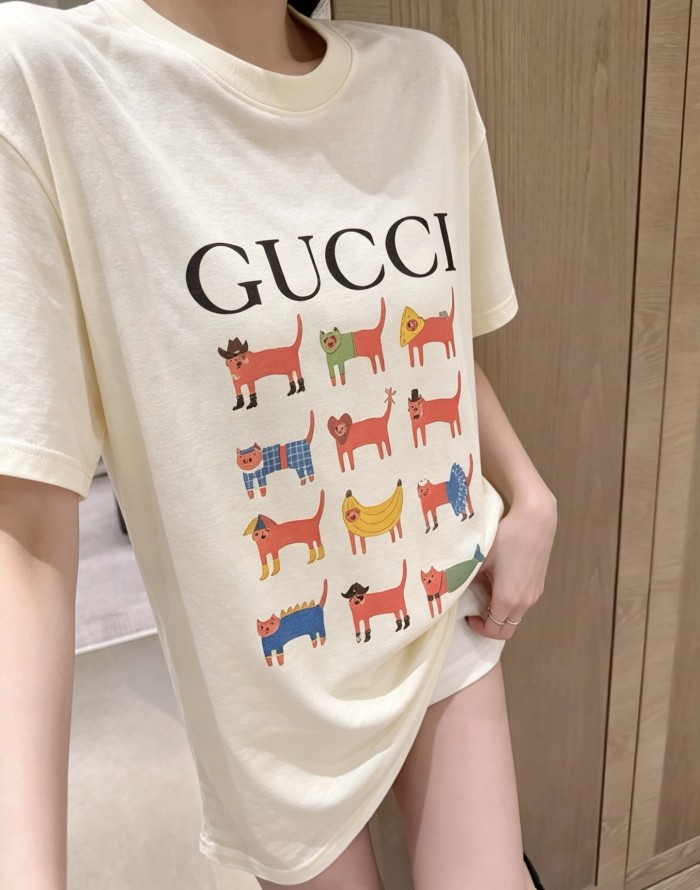 ☆超人気☆  2026 グッチ 新作 半袖Tシャツ 偽物