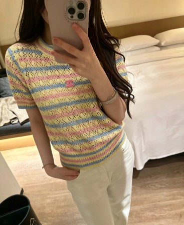 送料込 2026 シャネル 新作 半袖Tシャツ 偽物