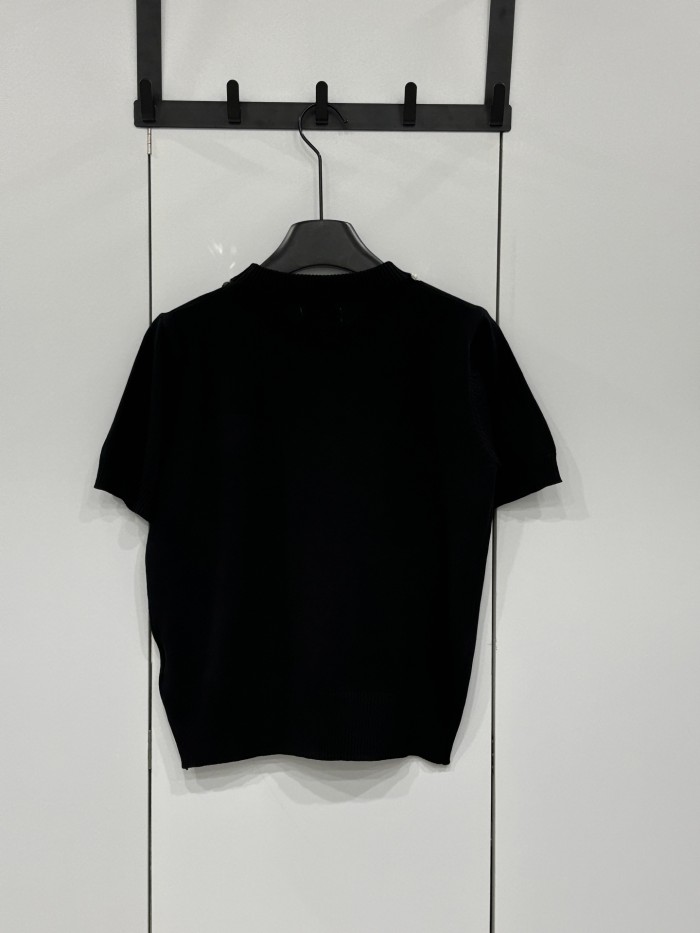 送料込 2026 ミュウミュウ 新作 半袖Tシャツ スーパーコピー