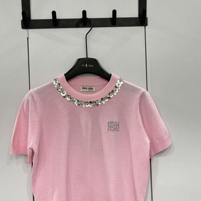 売上総額１位！ 2026 ミュウミュウ 新作 半袖Tシャツ 偽物