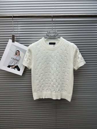 絶対欲しい！2026 ルイヴィトン 新作 半袖Tシャツ コピー