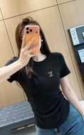 完売必至 2026 ルイヴィトン 新作 半袖Tシャツ 偽物 2色