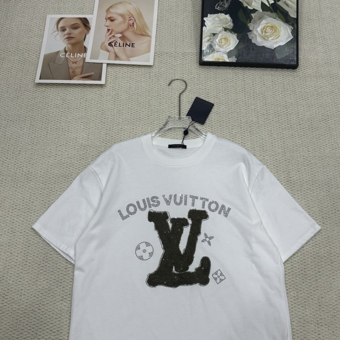 完売必至 ★ 2026 ルイヴィトン 新作 半袖Tシャツ スーパーコピー