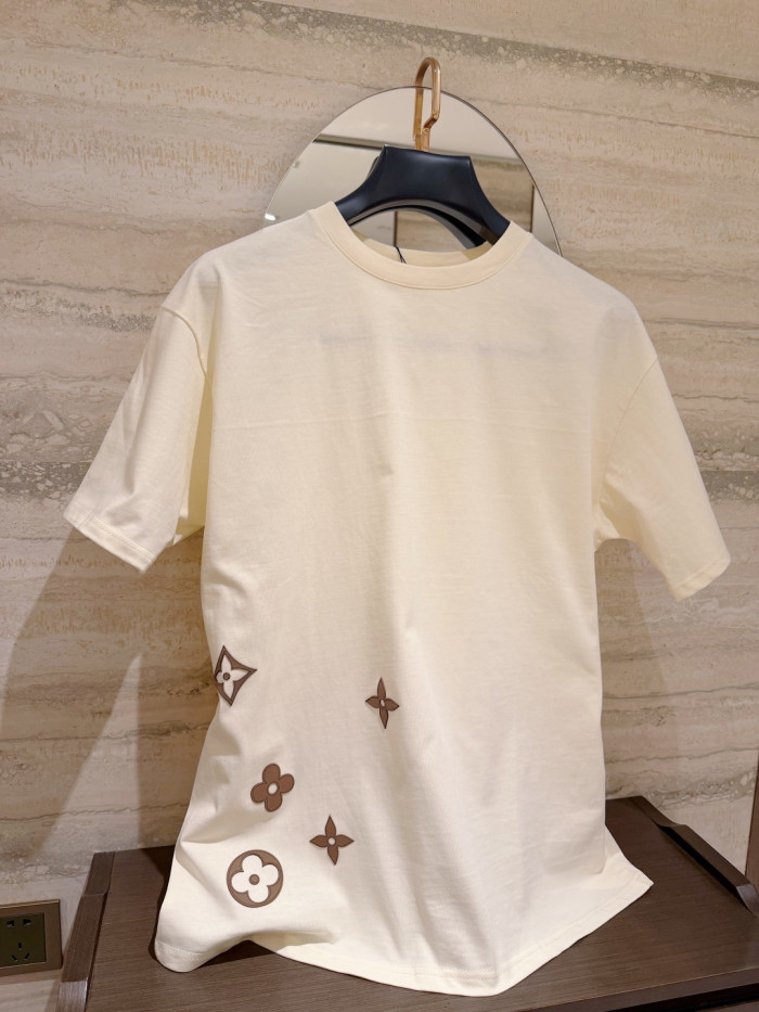 お洒落 2026 ルイヴィトン 新作 半袖Tシャツ スーパーコピー