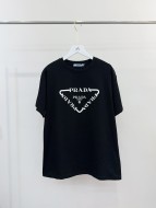 人気急上昇 2026 プラダ 新作 半袖Tシャツ スーパーコピー 2色
