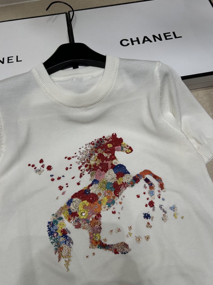激安価格！2026 エルメス 新作 半袖Tシャツ 偽物 2色