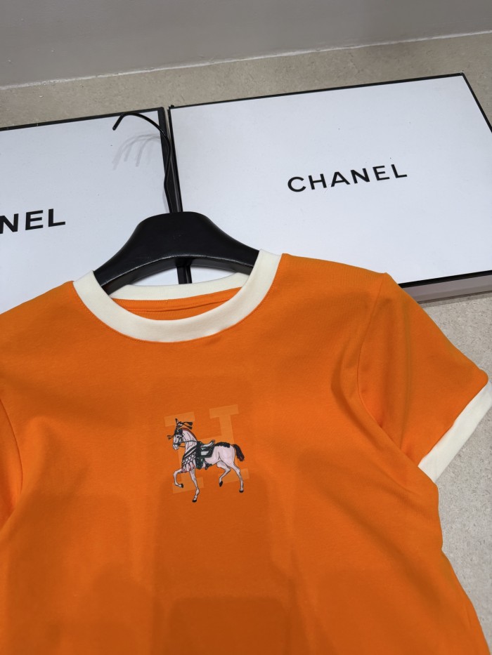 ★日本!!人気！2026 エルメス 新作 半袖Tシャツ コピー 2色