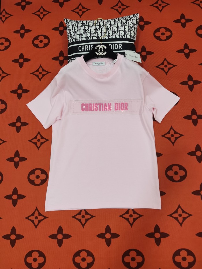 激安価格！2026 ディオール 新作 半袖Tシャツ 偽物