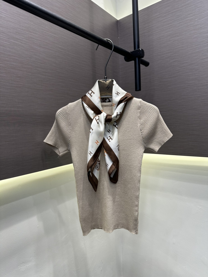 使い勝手良し 2026 エルメス 新作 半袖Tシャツ スーパーコピー 3色
