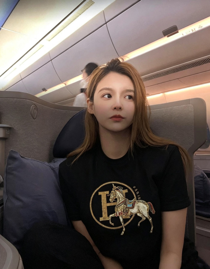 世界中で大人気♪ 2026 エルメス 新作 半袖Tシャツ コピー