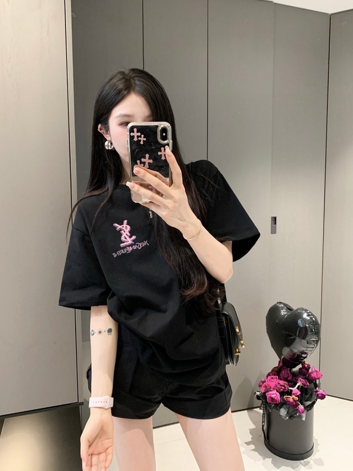 ☆超人気☆ 2026 サンローラン 新作 半袖Tシャツ 偽物